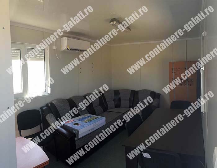 case tip container Botosani